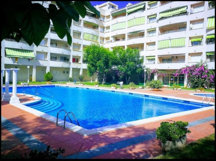Bonito Apartamento Cerca De La Playa Salou Dış mekan fotoğraf